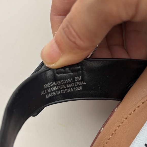 Steve Madden leather wedge black sandals with‎ studded trim Sz 8M - Picture 7 of 8